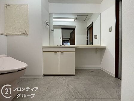 はじめてのご相談でも、経験豊富なスタッフが丁寧にお話を伺います。住まいのことで気になることがあれば、いつでもお声がけください