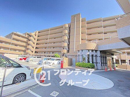 駅から徒歩10分のマンションは、通勤や通学にとても便利で、時間を有効に使える素晴らしい立地です!