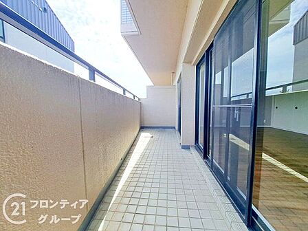 「賃貸のままでいいのか、買うべきか」その判断に必要な情報を、スタッフがわかりやすく整理してお伝えします。お気軽にご相談ください
