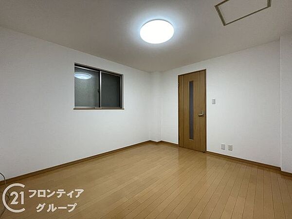 寝室を拡大表示