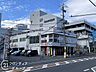 周辺：イズミヤ六地蔵店 徒歩12分。 920m