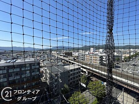 マイホームは一生に一度の大きな買い物だからこそ、納得いくまで情報を集めてほしいと思います。疑問はどんどんスタッフにぶつけてください