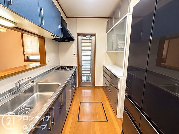 キッチンを拡大表示