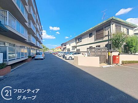 エリアの特性や周辺環境についての情報提供も行っています。物件だけでなく、地域の暮らしやすさも含めてご確認いただけます