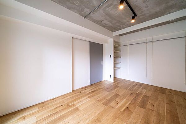 洋室を拡大表示