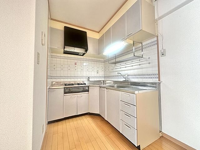 キッチン シティコープ萩中 1階/-