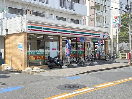 セブンイレブン大森南2丁目 120m