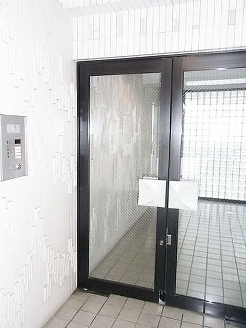 6 / 13