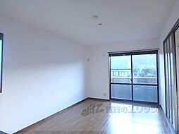 JR山陰本線 嵯峨嵐山駅 徒歩8分の賃貸アパート 2階2LDKのリビング/ダイニング