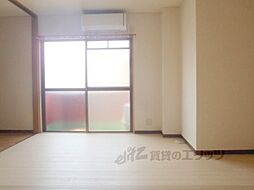 メゾンバーザス 3階1LDKのリビング/ダイニング