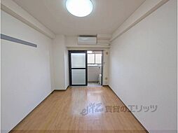 レジデンス99 102 1階1Kのリビング/ダイニング