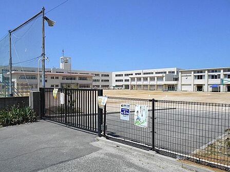 朝陽小学校