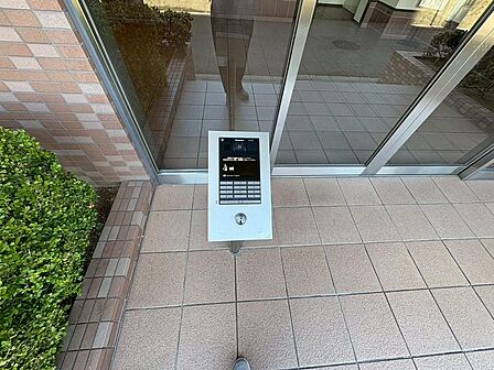 オートロックですので、セキュリティ面も安心ですよ!