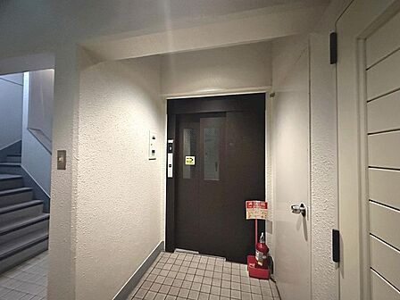 現況空家ですので、お忙しい方でもお仕事帰り等にご内覧頂けます♪