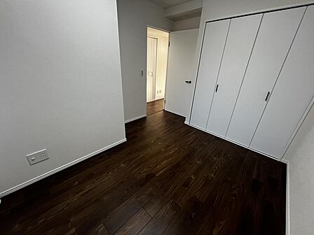 全和洋室収納有りますので、収納場所に困らず綺麗な室内をたもてますね!家族の思い出も大切にしまっておけますね♪