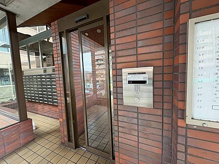 【オートロックですよ】セキュリティ面も安心ですね!