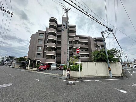 本日ご内覧可能♪令和８年２月リフォーム済！綺麗なお住まいで新生活はじめませんか！