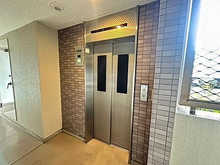 【エレベーター】荷物が多い日も楽々にお部屋に持っていけますね！