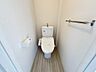 トイレ：【トイレ新調】温水便座洗浄便座ですので、寒い日も温かい便座で安心して使用していただけますよ！