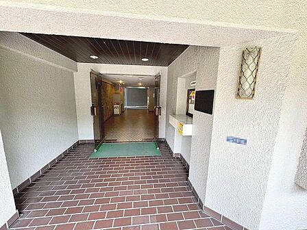 現地見学当日から承っております♪現地周辺の環境や、駅までの道のりなど周辺環境も合わせてご確認いただき、ぜひご検討ください!