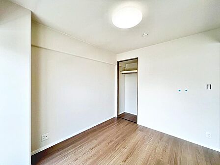 プラットプラットまで徒歩9分ですので、休日のお出かけや普段のお買い物にも便利ですね!