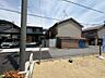 外観：ココカラファインまで徒歩１０分ですので、消耗品のお買い物にも便利ですよ♪