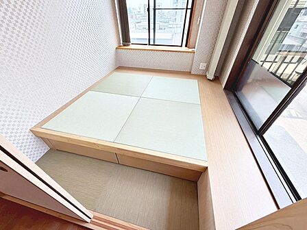 南面バルコニーですので、日当り良好で洗濯物が良く乾きそうですね