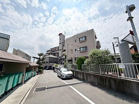 物件価格を抑えて、こだわりの内装にリフォームしてみませんか?専門スタッフがお客様のご要望に合わせてプランニングいたします。※リフォームには別途費用が発生します。
