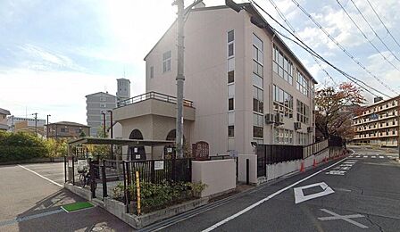 認定こども園新光明池幼稚園まで徒歩5分