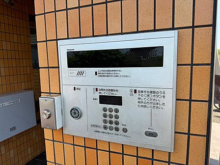 全室窓ついてますよ!明るく風通しのいい室内に気持も明るくなりますね!