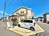 駐車場：ゆとりのある洗面室ですよ！朝の身支度もスムーズにできますね♪玄関入ってすぐに洗面室があるので、帰宅後すぐに手洗いうがいができますよ♪
