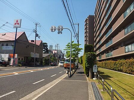 落ち着いた街並みのエリアです。羽衣保育園まで徒歩５分！小さなお子様のいるご家庭も安心ですね！