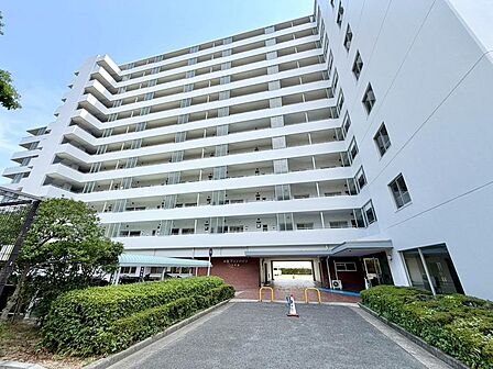 【トイレ新調】温水便座洗浄便座ですので、寒い日も温かい便座で安心して使用していただけますよ!