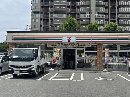 セブンイレブン南港ポートタウン前店まで徒歩13分