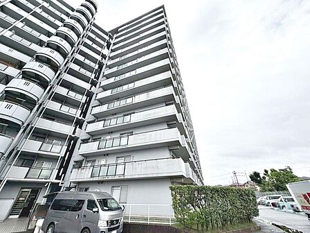 【洗面台新調】綺麗な洗面台で気持ちがいいですね♪ゆとりある洗面室ですので、朝の身支度もスムーズにできますね！