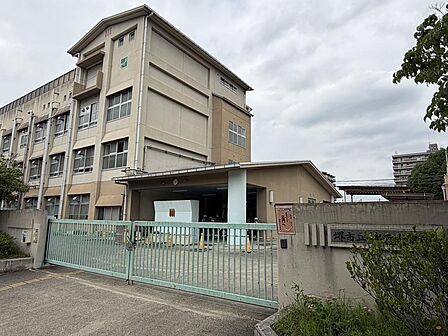 錦西小学校まで徒歩17分