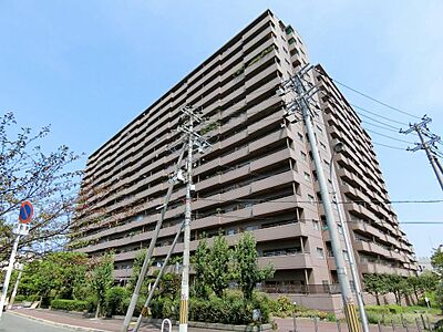 外観：令和８年７月リフォーム済♪綺麗なお住まいで新生活始めませんか！資料請求だけでもお気軽にお問い合わせください！