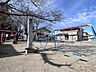 周辺：東中里町児童公園 262m