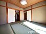 室内：■1階8帖和室｜玄関ホールから出入り可能です♪