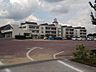 周辺：伊勢崎市立赤堀南小学校 1014m学校の近くには粕川が流れ、四季折々の自然に恵まれた落ち着いた環境で勉強することができます♪
