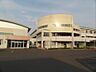 周辺：伊勢崎市立宮郷第二小学校 594m近くには公園が近接しており、豊な緑に囲まれた落ち着いた環境で勉強に取り組むことができます♪