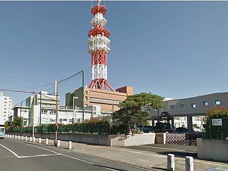 宇都宮市立旭中学校 878m