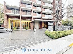 ◆時を忘れる場所◆ここにはみんなが集い、食事と楽しい会話が始まる。話に夢中になりすぎて、ついつい時を忘れ夜半過ぎになってしまう。そんな束の間の幸せを感じさせてくれる場所でありたい。