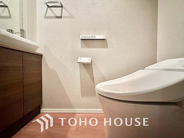 トイレ ザ・パークハウス　新宿タワー 16階/-