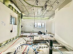 現在改装中◆煌びやか◆愛おしい家族との団欒の時間をより一層幸せなものに感じさせる煌びやかなLDK。輝かしい毎日が待っています。