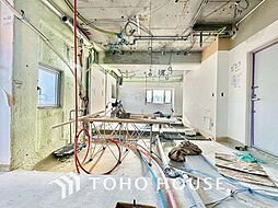 現在改装中◆陽光◆が差し込む。この開放的なLDKに家族の笑顔が集う。家族が一緒に過ごす空間は明るく、そして居心地よく。