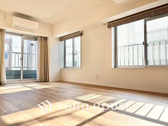 【LIVING...