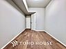 子供部屋：【PRIVATE ROOM】◆属毛離裏◆子は父を手本とし、母に愛育されて成長する。家族の深い繋がり。いつまでも大切にしたい。