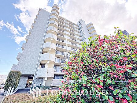 漂う上質な空気感、マンションに入れば「おかえりなさい」と笑顔で迎えてくれるエントランス。最良の心配りを感じるマンションでした。