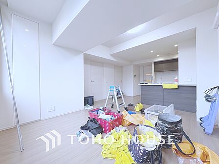 【LIVING】◆扉を◆開くとこの景色。家族の”おかえり”の声が聞こえてきそう。